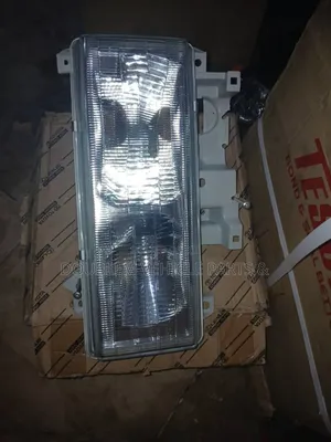 Headlamp Mitsubishi Canter 4d32/Canter 1994