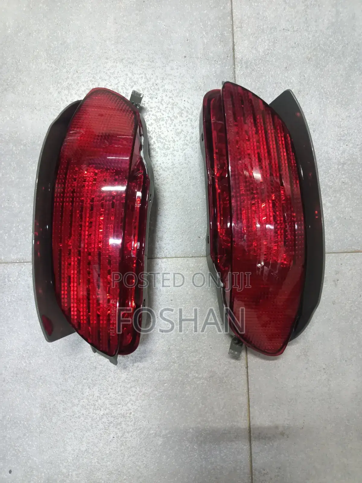 Harrier 240/Lexus 330 Bumper Reflector