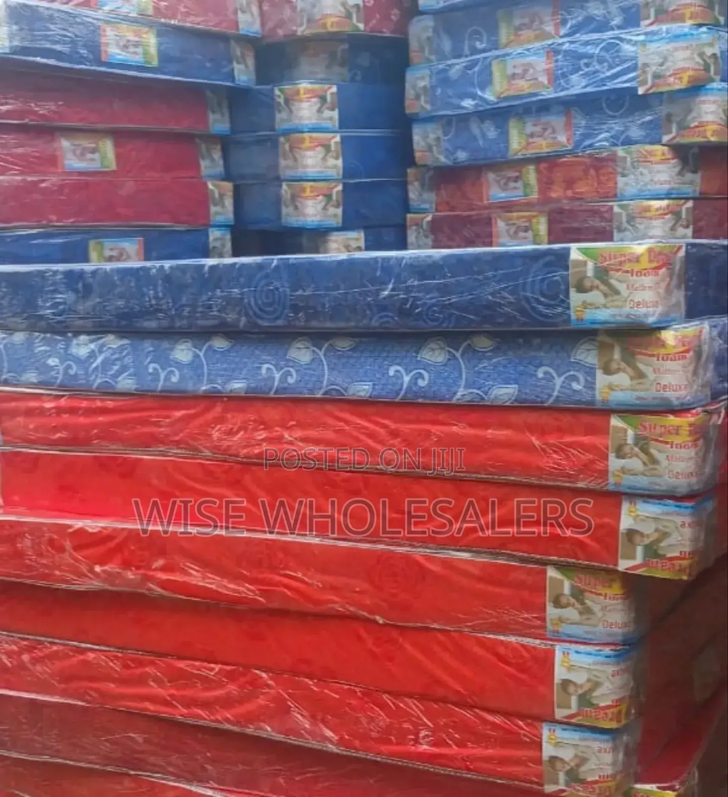 31⁄2"6 6inches Mattress Available In Red And Blue