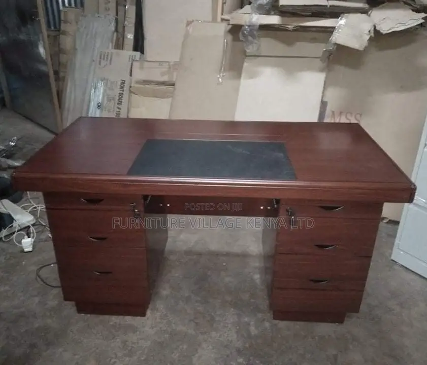 Office Desk:Executive 1200mm Directors Mahogany Work Table