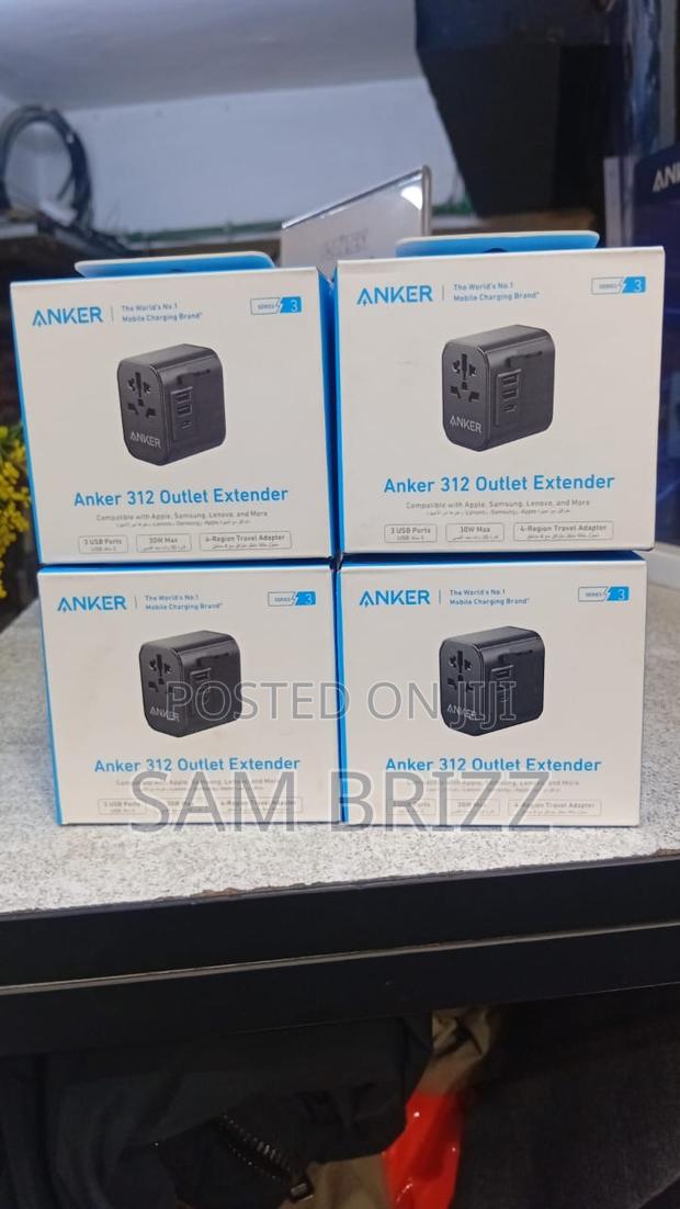Anker 312 Outlet Extender 30w With 3 Usb Ports - main view