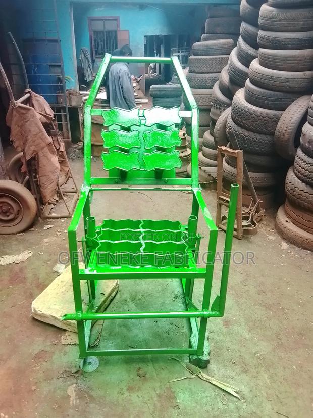 Manual Curbro Machine - main view