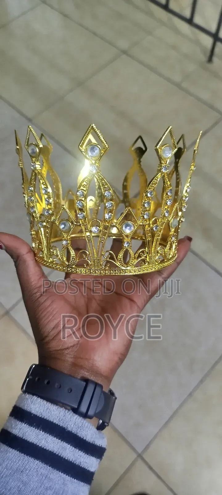 Classy Metallic Crown