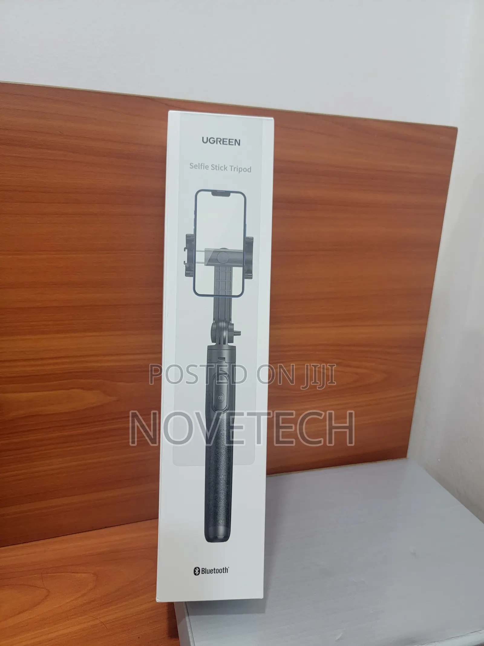 Ugreen Bluetooth Selfie Stick Tripod Stand Remote -Lp680
