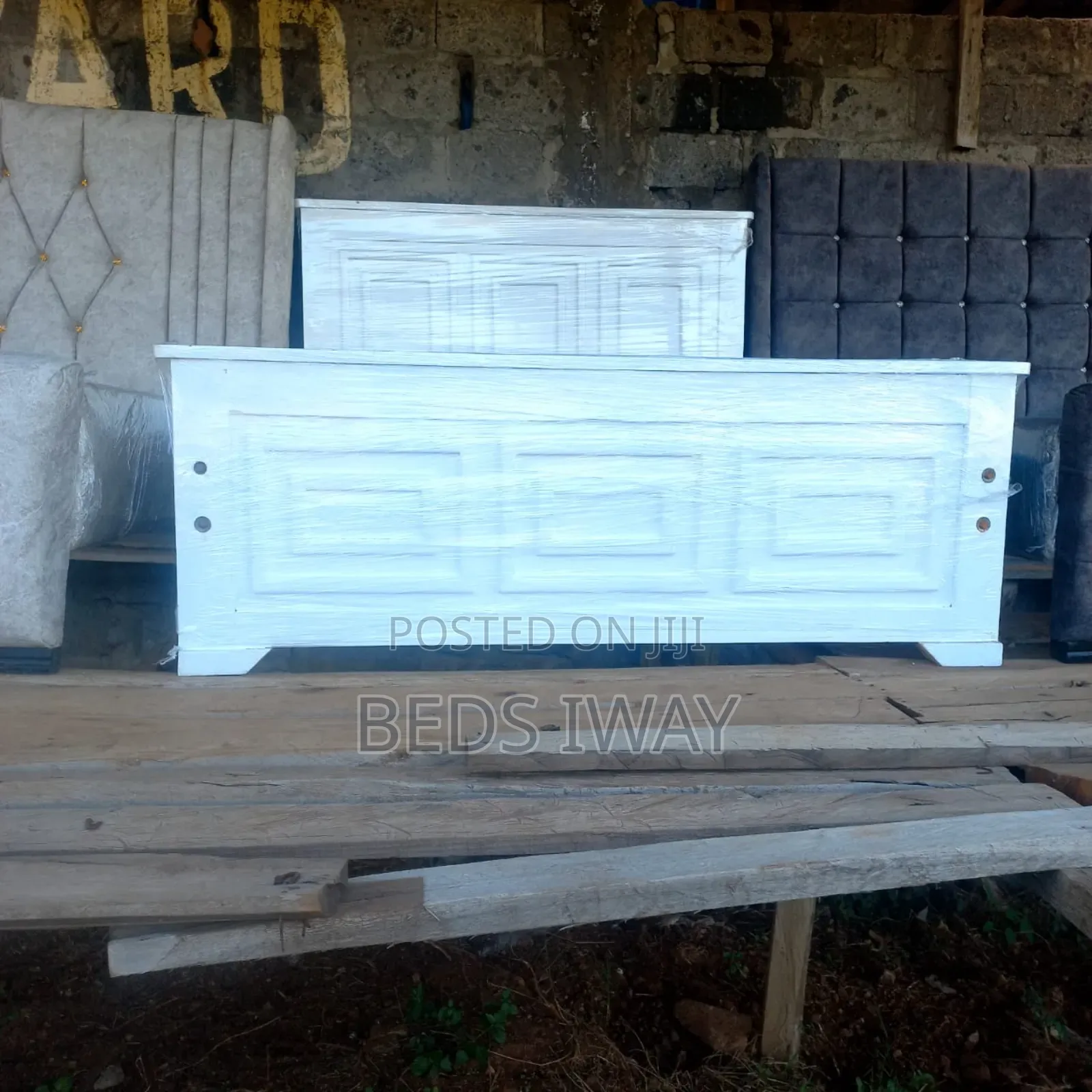 White Clean 5x6 Bed