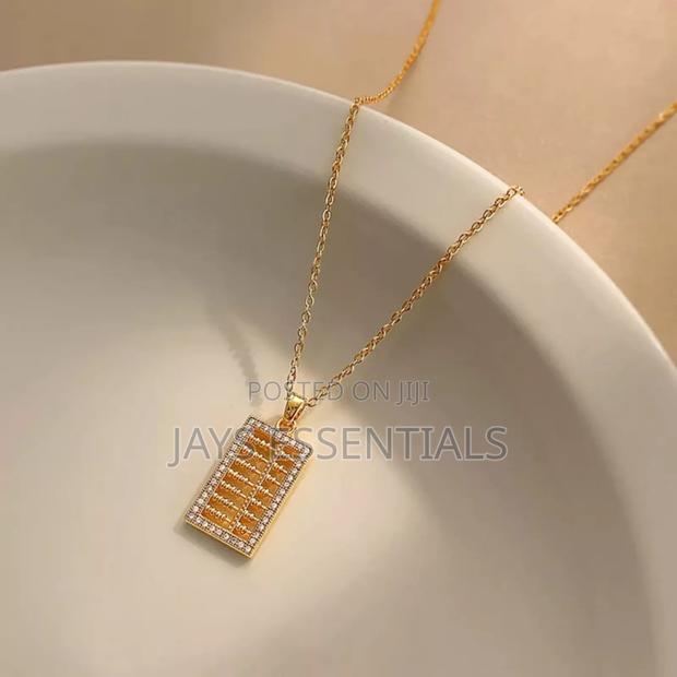 Variety Of Minimalist And Elegant Necklaces - thumbnail 5