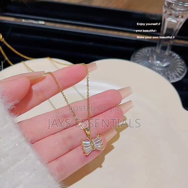 Variety Of Minimalist And Elegant Necklaces - thumbnail 7