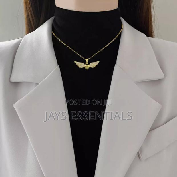 Variety Of Minimalist And Elegant Necklaces - thumbnail 9
