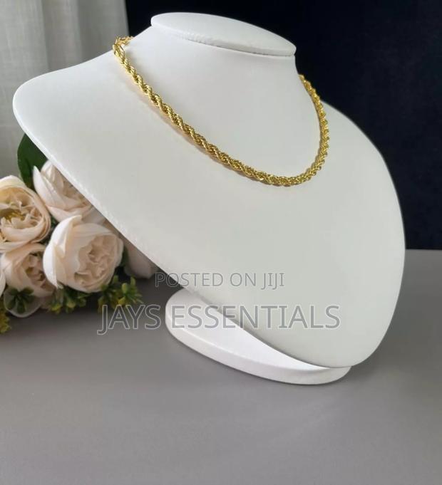 Variety Of Minimalist And Elegant Necklaces - thumbnail 13