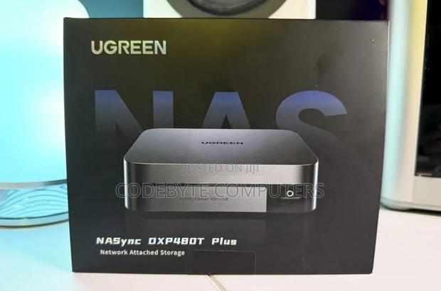 Ugreen Nasync Dxp480t Plus 4-slot Network Attached Storage - main view