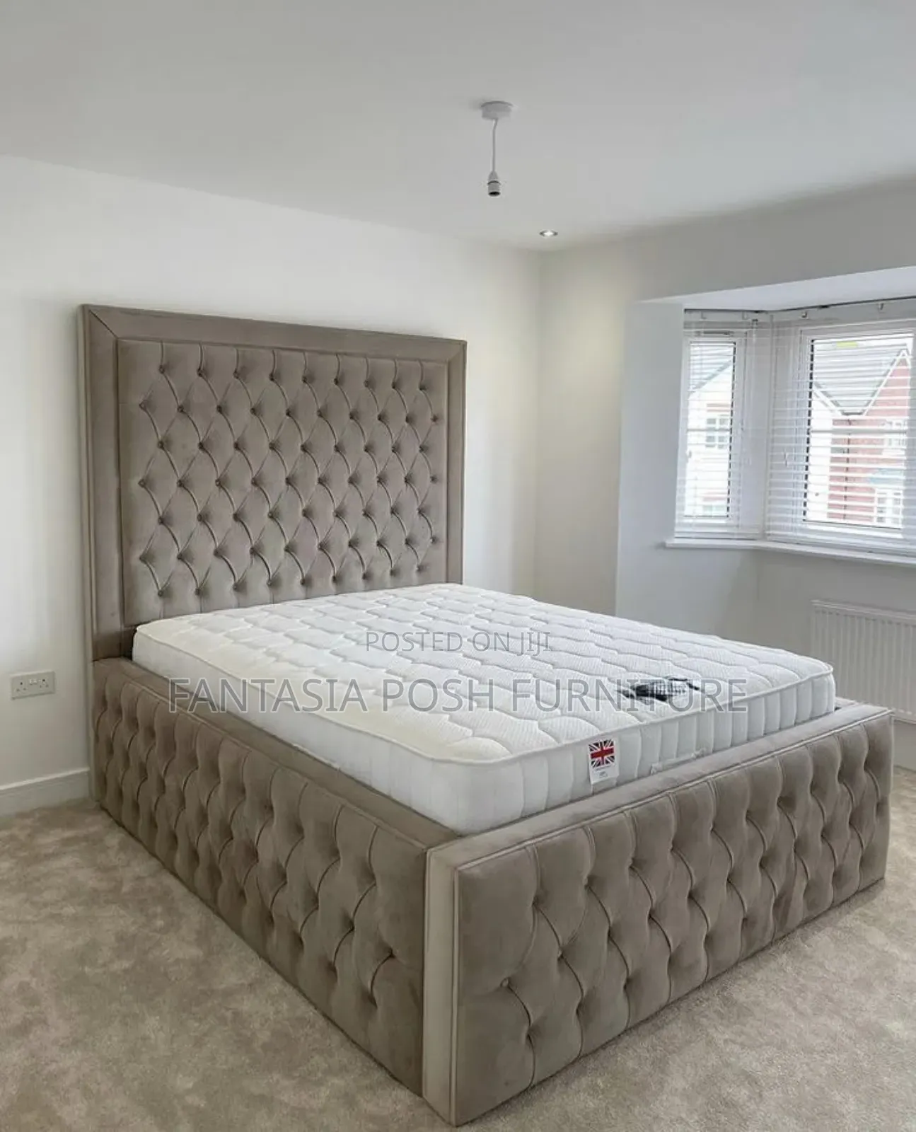 5x6 Chester Bed With an Oversized Headboard