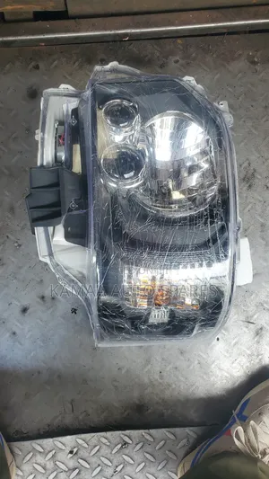 Aftermarket Xenon Headlights Hiace 9l 7l