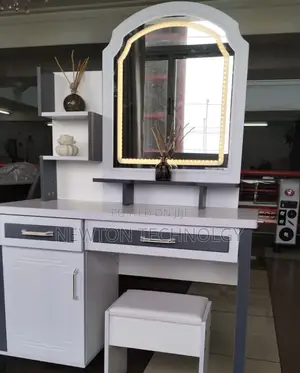 Dressing Table With Sliding Mirror