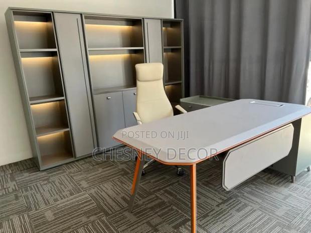 Luxurious Look Carpet Tiles - main view