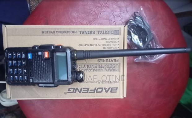 Baofeng Uv-5r Walkie Talkie Radio Fm Transceiver