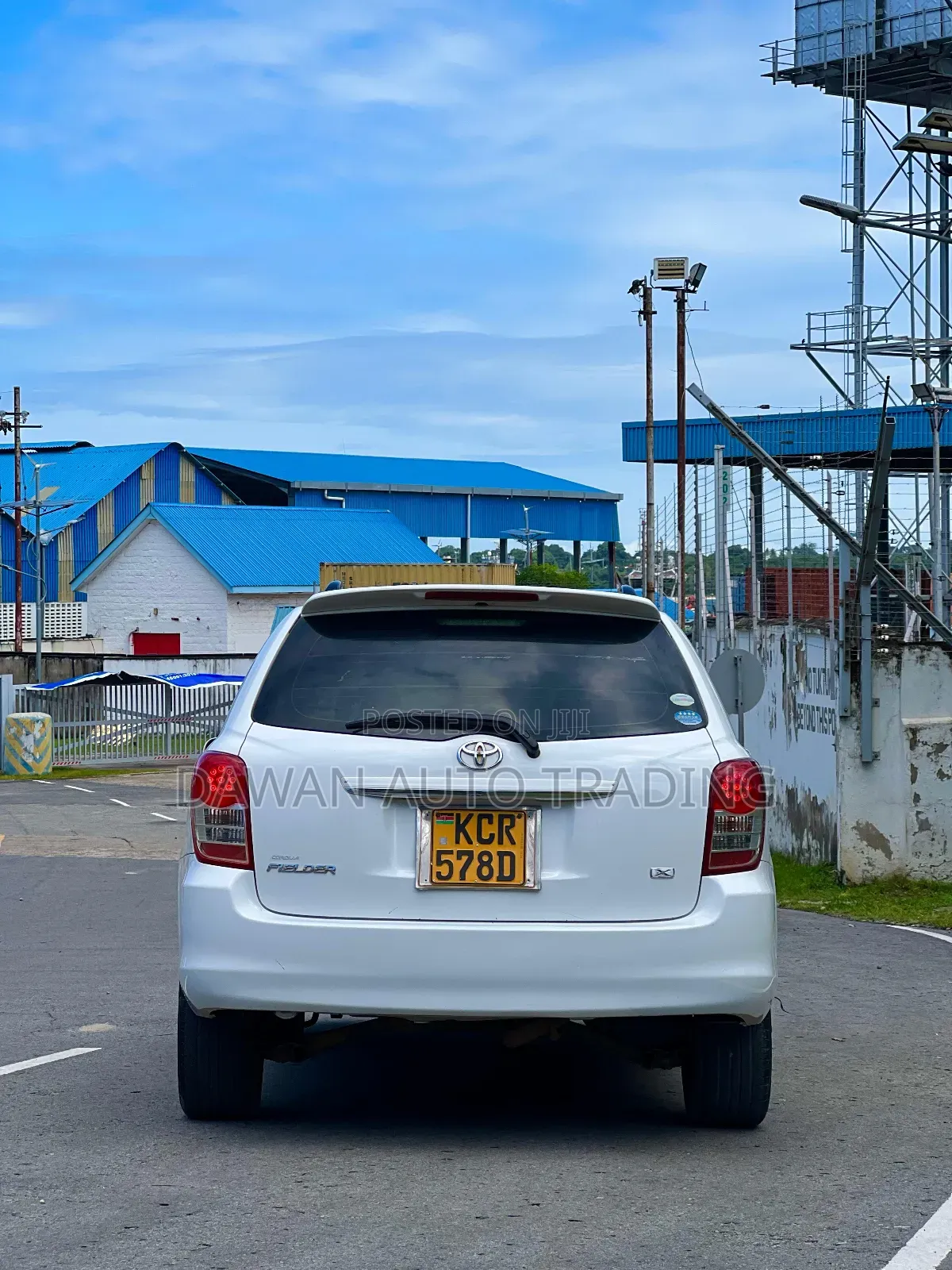 Toyota Corolla Fielder 2011 White
