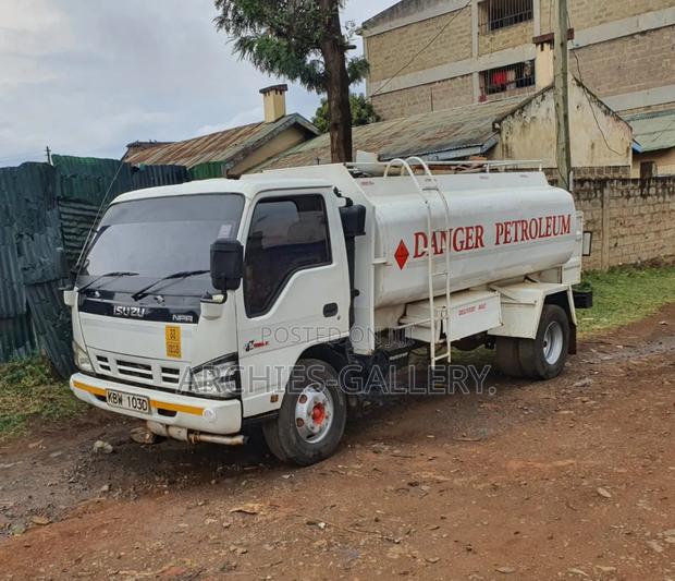 Isuzu NQR 2016 White