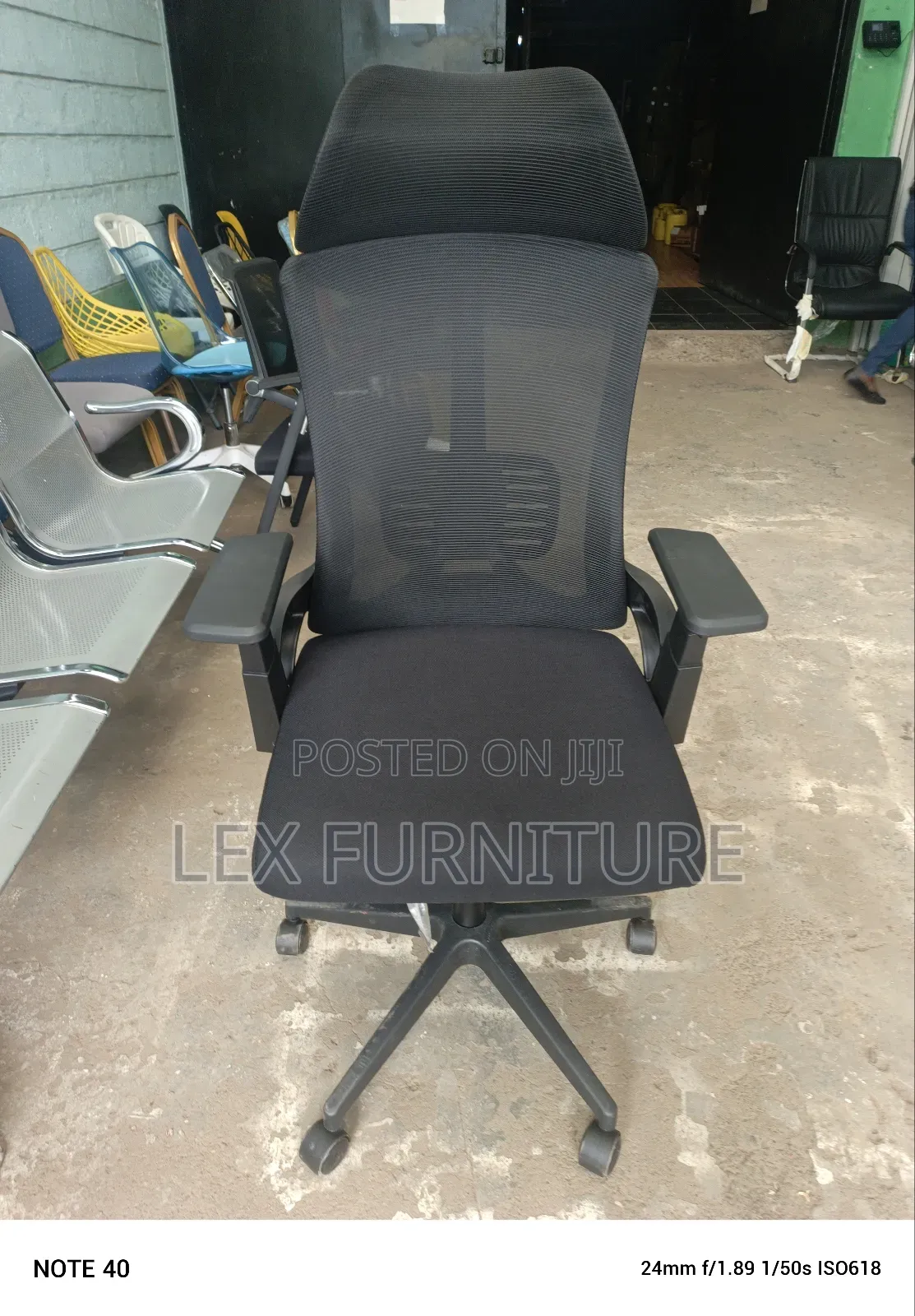 752c Black Office Chair With High Back
