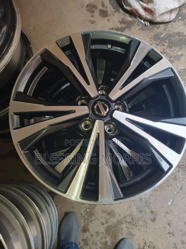 Rims Size 18 For Nissan X-trail - main view