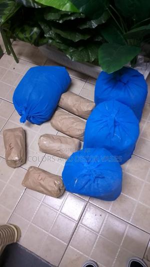 Pebble Stones and Sawdust for Your Home Plants - thumbnail 2