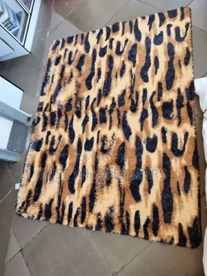 *Fluffy Carpets*
Size 5x8