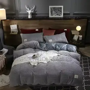 Velvet Duvet Honey.G 
Size 6x7 
Pillowcases: