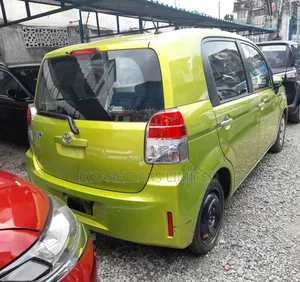 Toyota Spade 1.5 2018 Green
