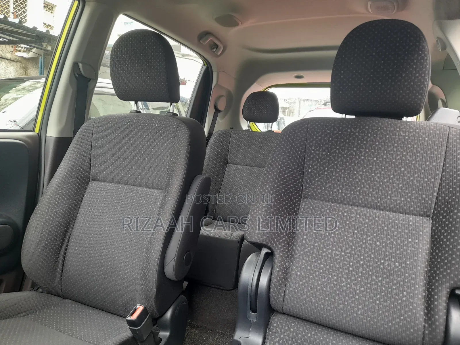 Toyota Spade 1.5 2018 Green