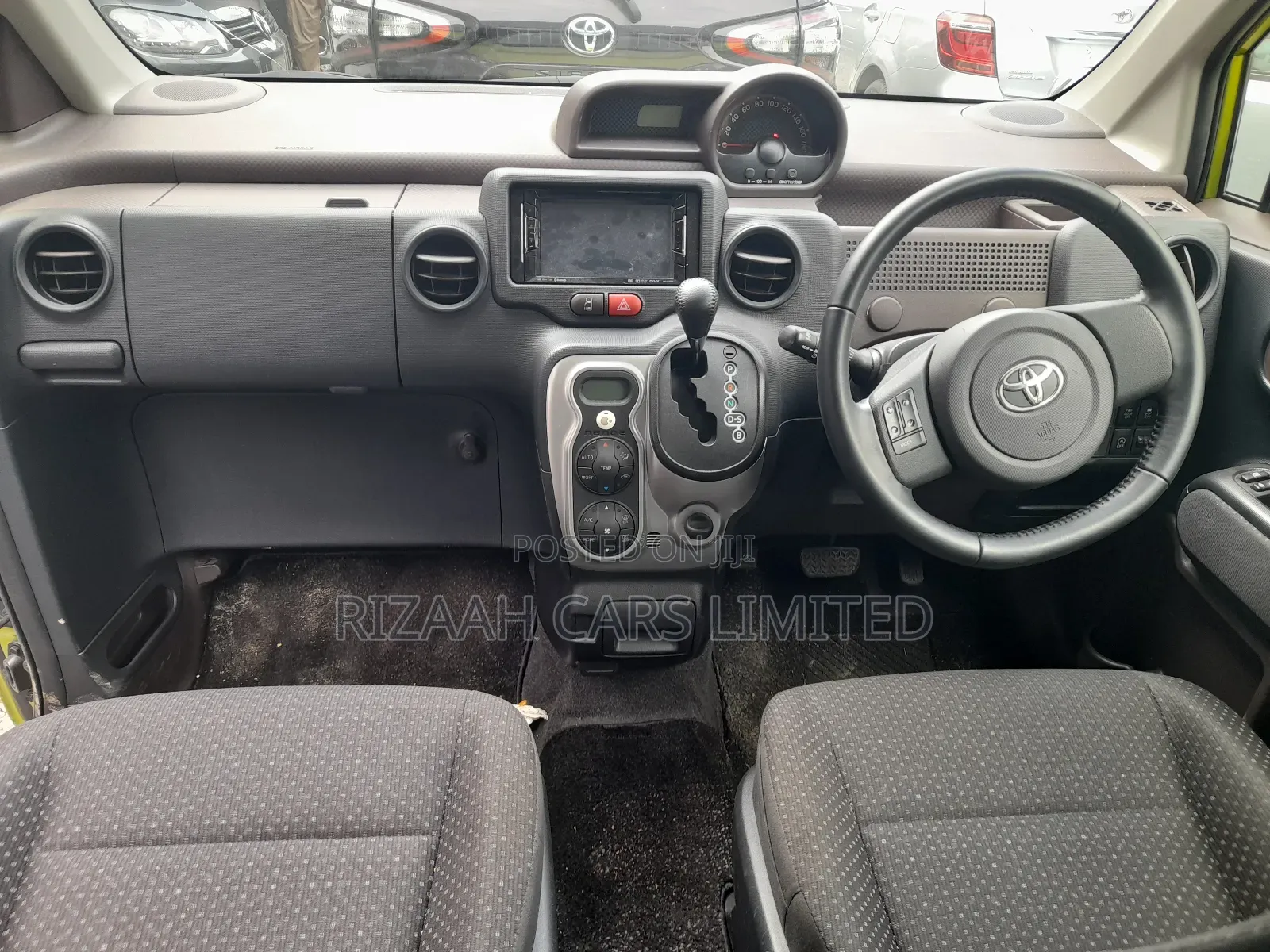 Toyota Spade 1.5 2018 Green