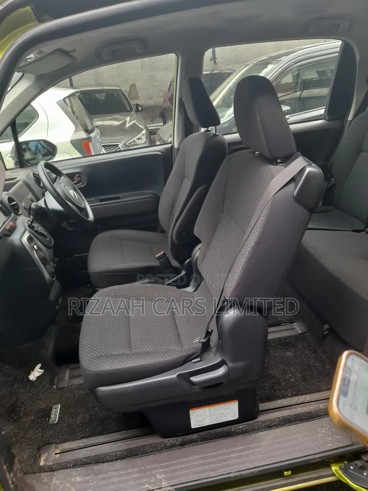 Toyota Spade 1.5 2018 Green