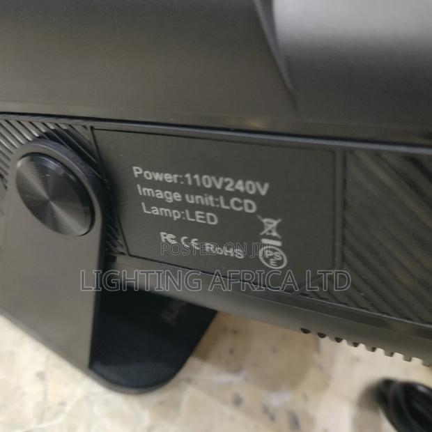 Commercial Mini Conference Projector - thumbnail 4