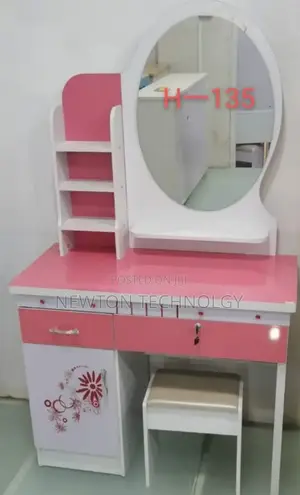 Dressing Table/Dressing Mirror