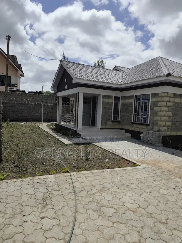 4bdrm Bungalow in Kitengela for sale