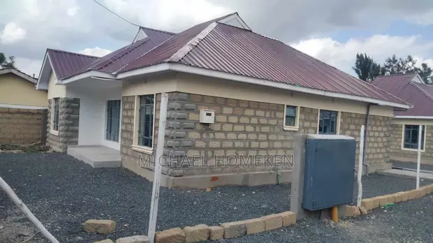 4bdrm Bungalow in Ongata Ronga, Nkoroi for sale