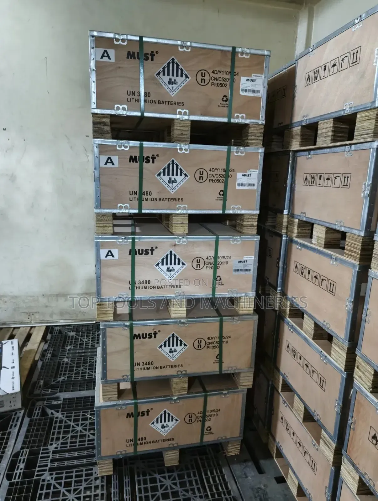 Must 10.24kwh/51.2v 200ah Lifepo4 Lithium Battery