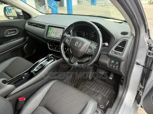 Honda Vezel 1.5 Hybrid 2WD 2019 Silver