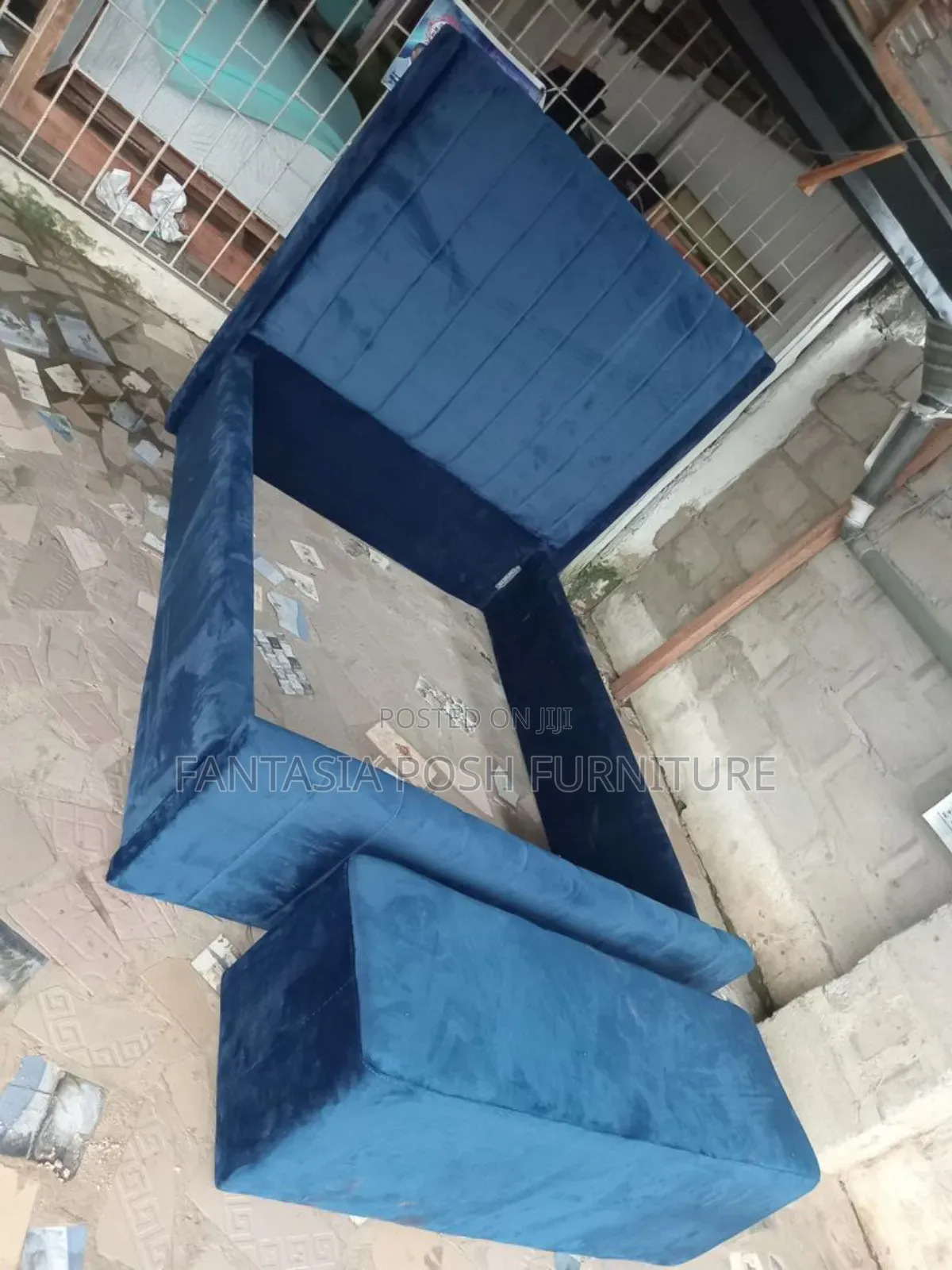5x6 Vertical Panel Chester Bed in Navy Blue