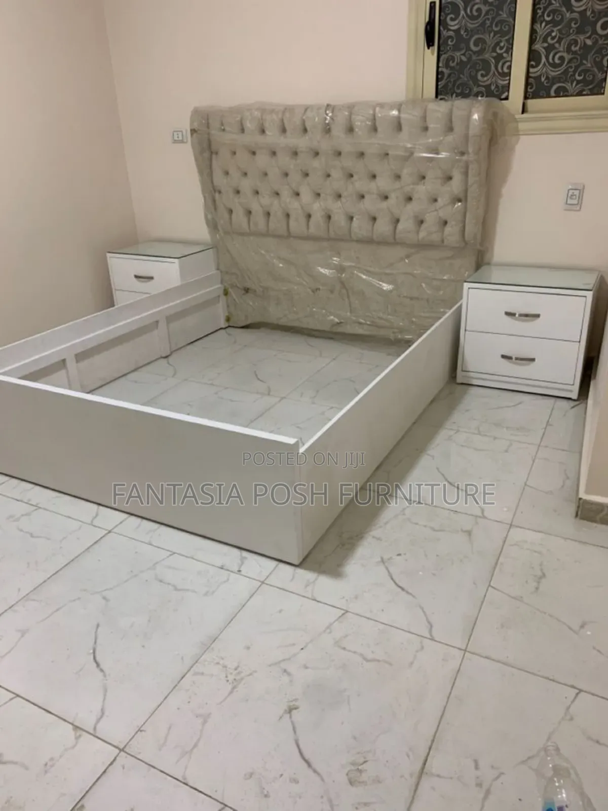 5x6 White Tufted Panel Chester Bed