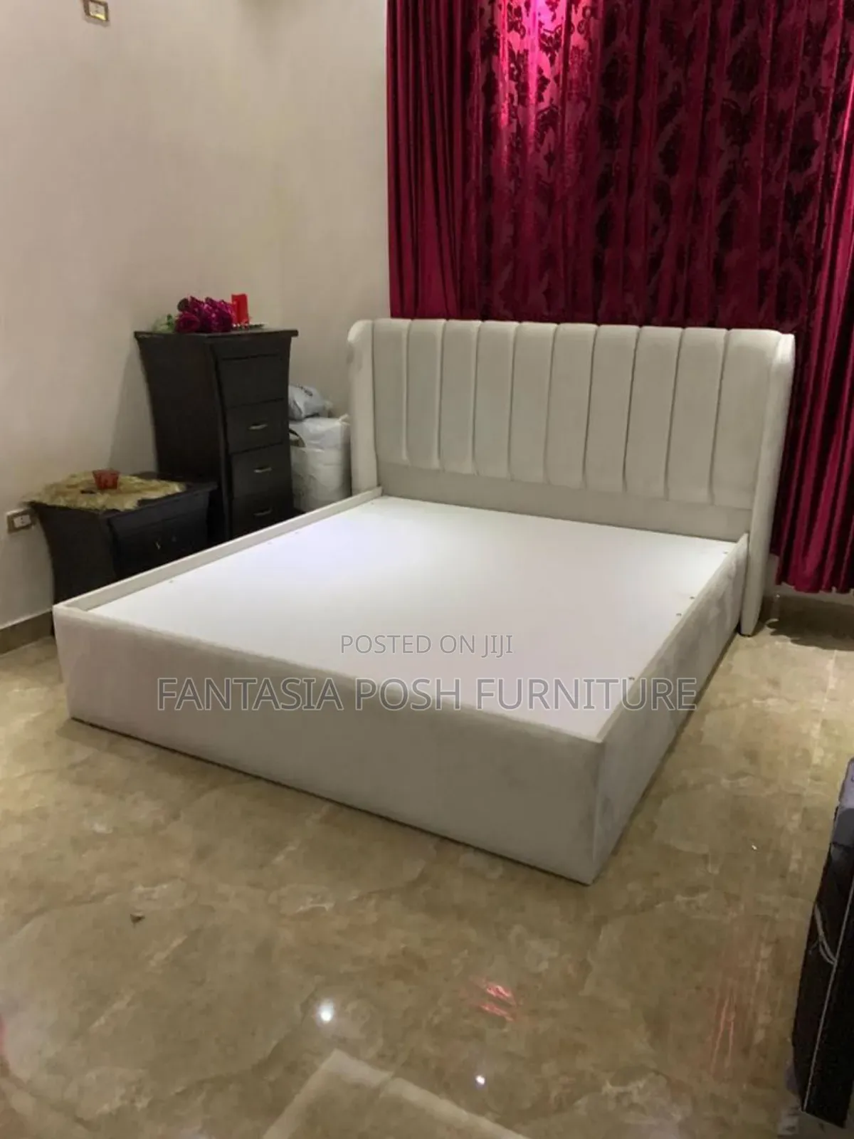 5x6 White Upholstered Chester Bed With Modern Design