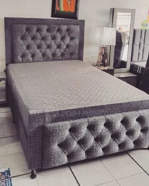 Gray Linen Mocket Tufted Bed Size 5 by 6