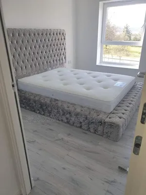 Luxury Velvet Mocket Bed Frame Size 5 by 6
