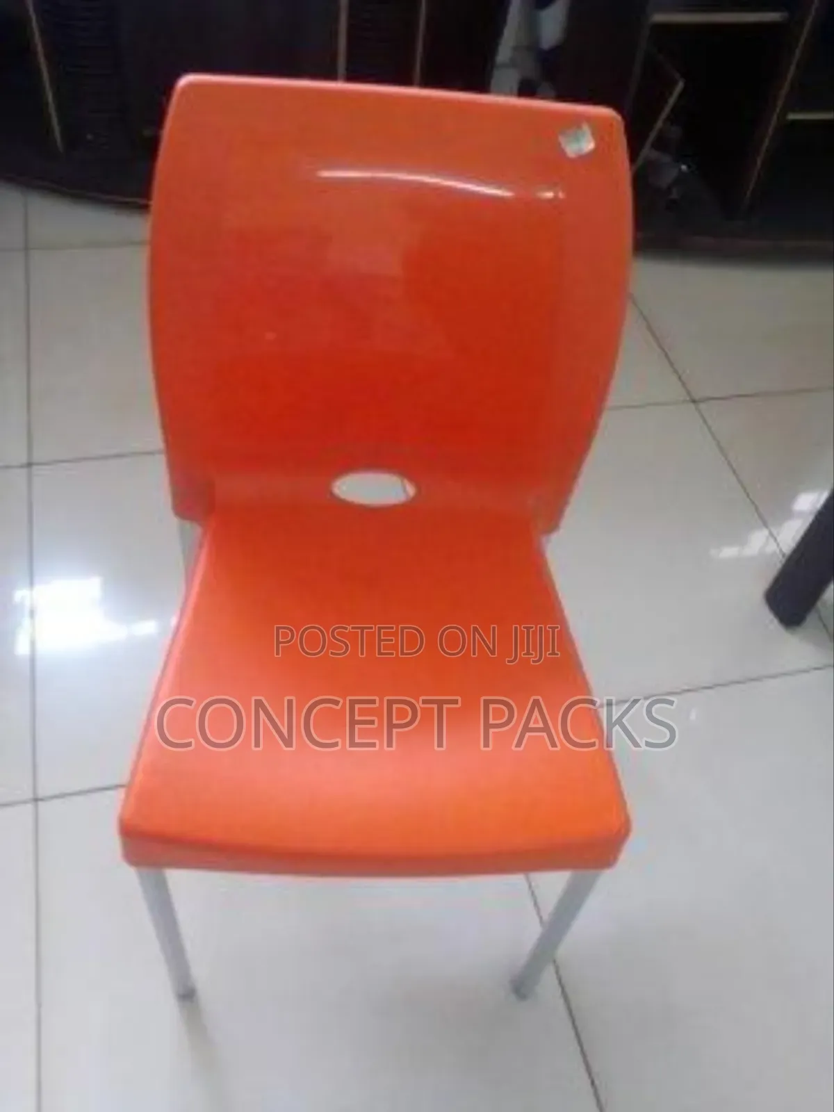 Armless Modern Design Complast Chair