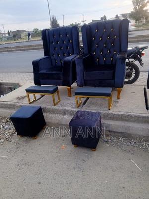 2 Poof,2 Pedicure Seats and 2 Small Ones - main view