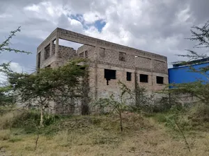 One (1) Acre Commercial Prime Land With Structure and Ready Title