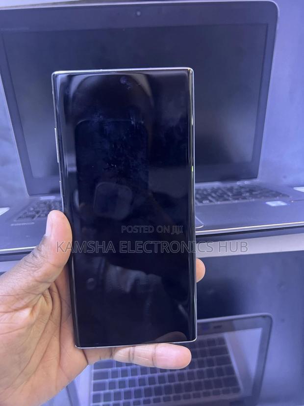 Samsung Galaxy Note 10 Plus 256 GB Silver - main view