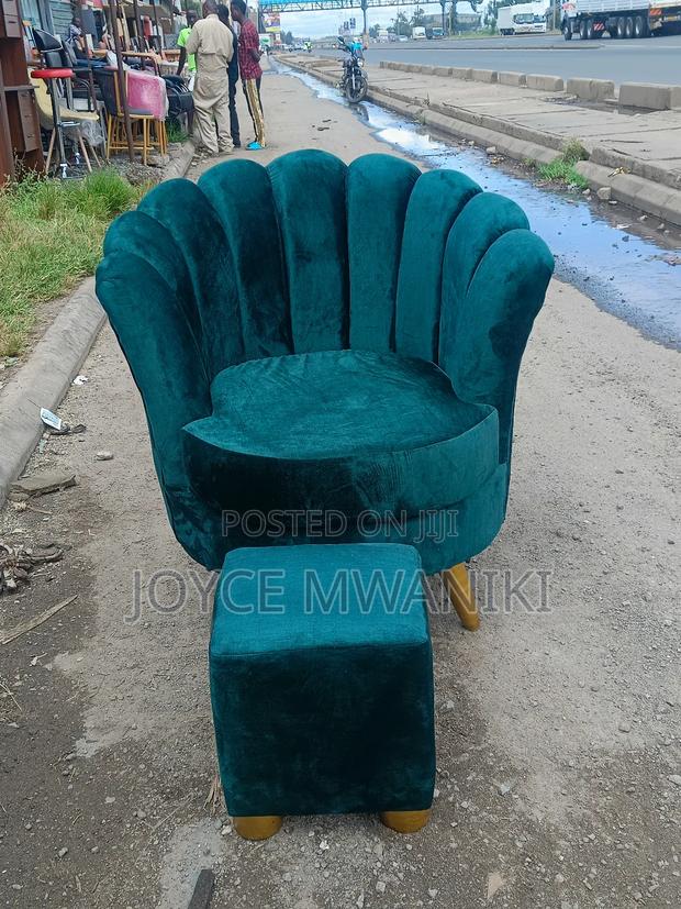 Jungle Green Pedicure Flower Seat and a Pouf - thumbnail 3