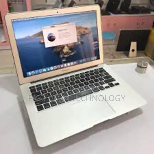 Laptop Apple MacBook Pro 8GB Intel Core I5 SSD 256GB