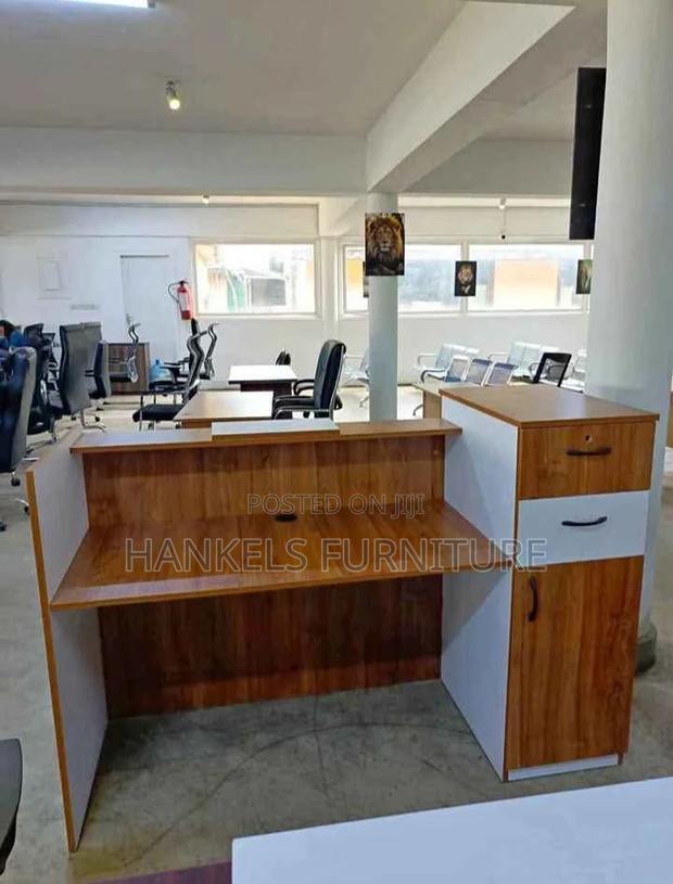 Reception Desk - Interior Design Service - thumbnail 2
