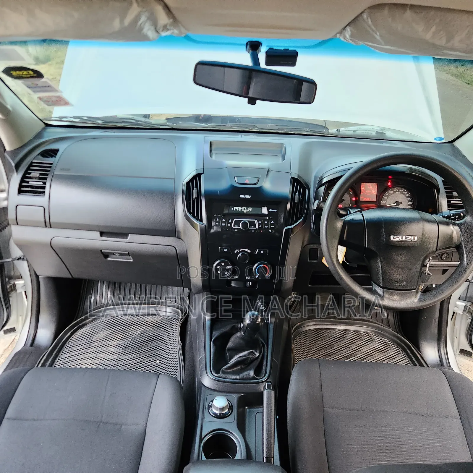 Isuzu D-MAX 2022 Silver