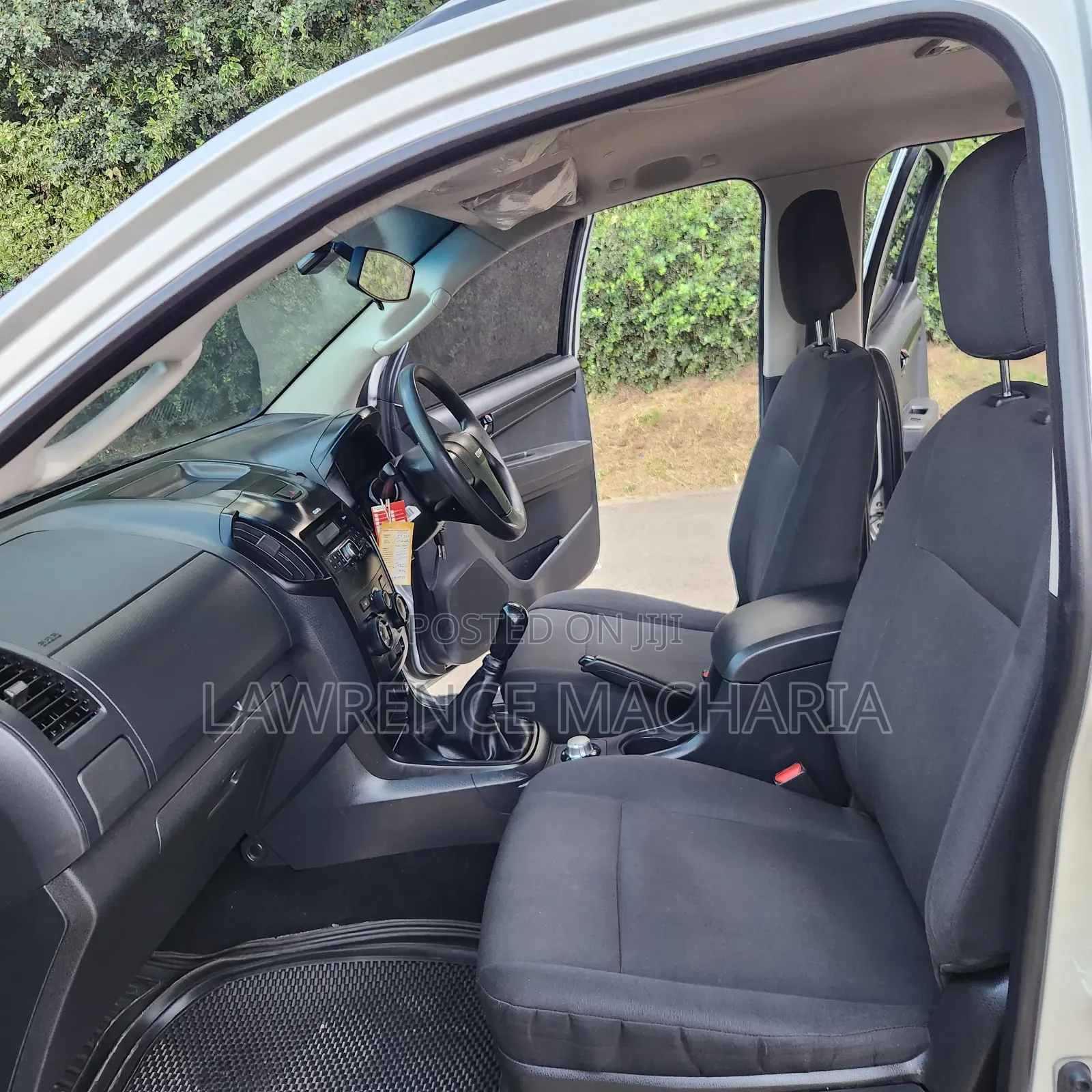 Isuzu D-MAX 2022 Silver